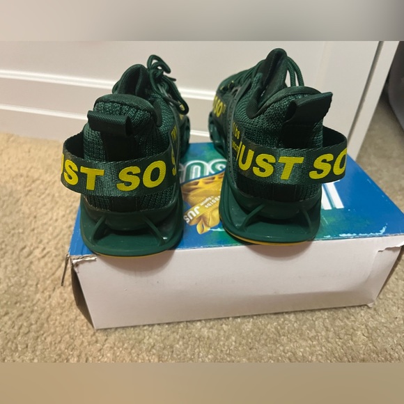 Shoes - Picture 3 of 3